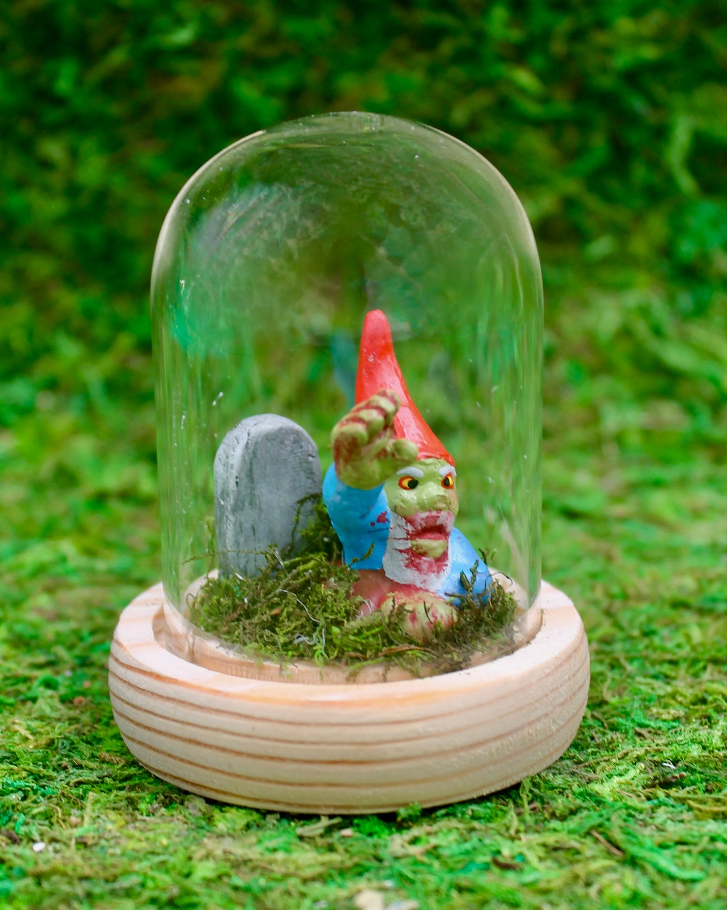 Zombies Gnomes: Gnome Escape