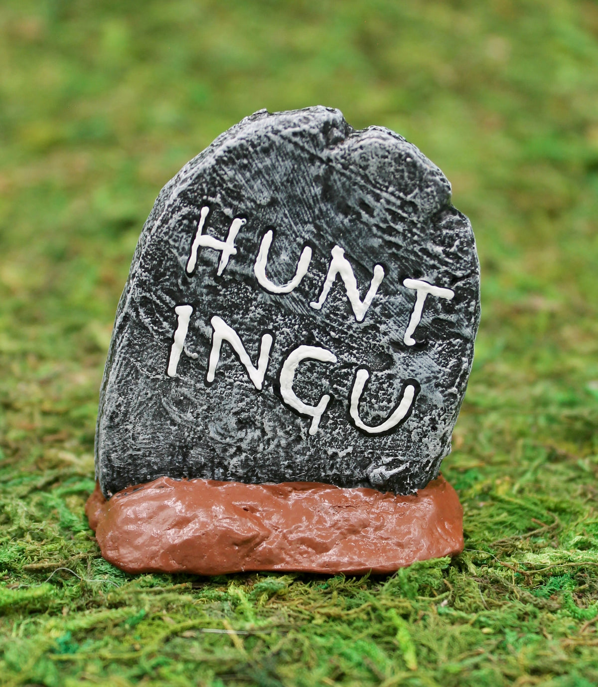 Zombie Gnomes: Punny Tombstones